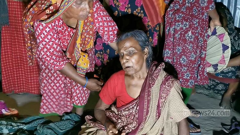 ঝিনাইদহে পারিবারিক কলহে ভ্যান চালককে পিটিয়ে হত্যা