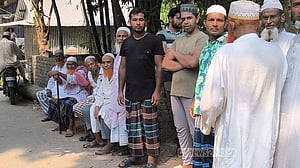 প্রচণ্ড গরমে মাদারীপুরে ব্যবসায়ী ও কৃষকের মৃত্যু
