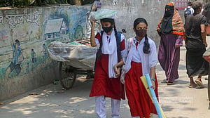 তাপপ্রবাহ: ২৫ জেলায় শনিবারও মাধ্যমিক বিদ্যালয়ে ছুটি