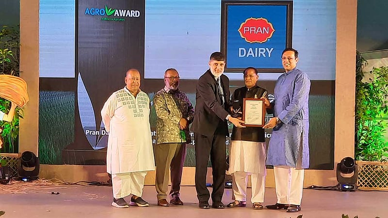 সেরা কৃষি রপ্তানিকারক পদক পেল প্রাণ ডেইরি