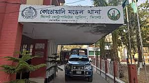 সিলেটে গরমে রিকশা থেকে পড়ে চালকের মৃত্যু