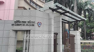 দুর্যোগের শাহ কামাল, বিএসএমএমইউর শারফুদ্দিনের অবৈধ সম্পদের খোঁজে দুদক