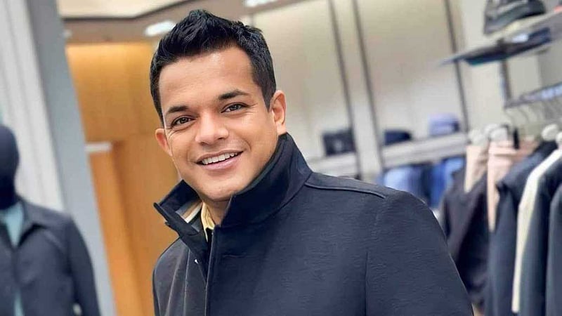 আশরাফুল আলম খোকন ও তার স্ত্রীর বিরুদ্ধে মামলা অনুমোদন