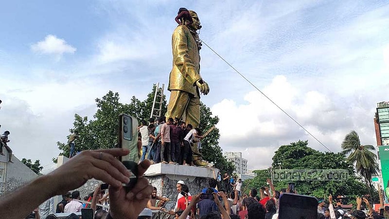 বঙ্গবন্ধুর নামে প্রতিষ্ঠানে অনুদানে ‘কর রেয়াত’ সুবিধা বাতিলের উদ্যোগ