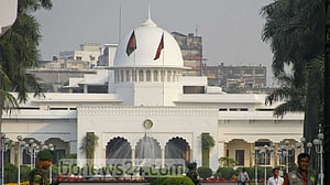 সাড়ে ৩৩ বছরে কতজনের দণ্ড মওকুফ, তালিকা পেতে আইনি নোটিস