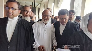 অর্থপাচার মামলায় খালাস বিএনপি নেতা মোশাররফ