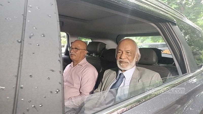 প্রধান উপদেষ্টার সঙ্গে বৈঠকে বিএনপি নেতারা
