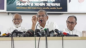 দিনের মধ্যেই অন্তর্বর্তীকালীন সরকারের গঠন চায় বিএনপি