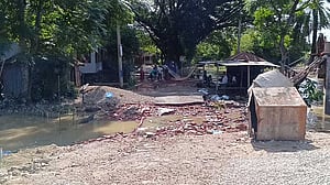 বন্যা: ব্রাহ্মণবাড়িয়ায় পানি কমছে, এখনও বন্ধ আখাউড়া স্থলবন্দর