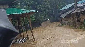 ভারি বৃষ্টি: কক্সবাজারে পানিতে ডুবে ১ জনের মৃত্যু, নিখোঁজ ২