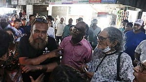 চট্টগ্রামে ১৫ আগস্টের কর্মসূচিতে সংস্কৃতিকর্মীদের ওপর হামলা