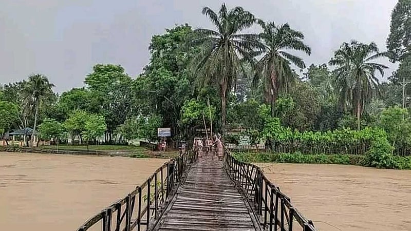 চট্টগ্রামে নতুন করে ডুবছে মীরসরাই, তিন উপজেলায় ৫ মৃত্যু