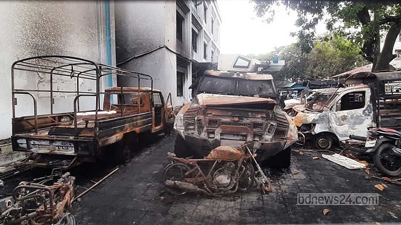 চট্টগ্রামের থানাগুলো এখন ধ্বংসস্তুপ
