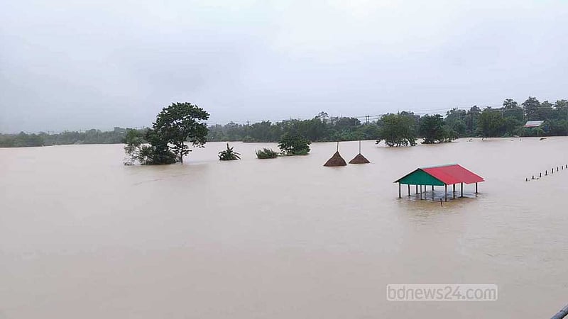 গোমতি বিপৎসীমার ৯২ সেন্টিমিটার উপরে