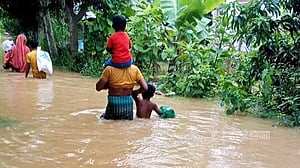 বন্যার কারণ ‘রাজনৈতিক’ কিনা উদঘাটনের দাবি