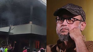 ৩২ নম্বরের সংস্কার দিয়ে ইউনূসের যাত্রা শুরু হোক: ফারুকী