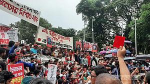 দুর্নীতি ও দুঃশাসনের প্রতিবেশও ভাঙতে হবে