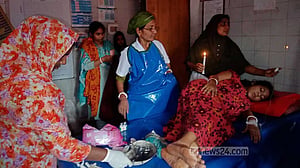 ফেনী হাসপাতালে মোমের আলোয় ডেলিভারি, বেড়েছে সাপেকাটা রোগী