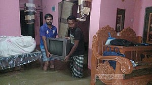 মৃত্যুর ‘কু’ ডেকে যাওয়া প্লাবিত প্রান্তরে