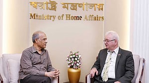 বিনা মূল্যে এক জাহাজ সার দেবে রাশিয়া, বাংলাদেশ চাইল গমও