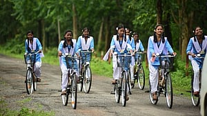 ভারতে চলছে নীরব সাইক্লিং বিপ্লব, নেতৃত্বে কিশোরীরা