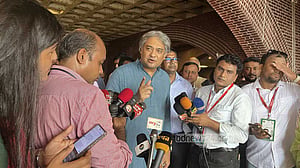 সন্ত্রাস-সহিংসতা করলে ‘শক্তহাতে’ দমন: তথ্য প্রতিমন্ত্রী