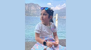 ‘বৃষ্টি ছুঁতে চেয়েছিল’ শিশুটি, জানালা দিয়ে পড়ে গেলো প্রাণ