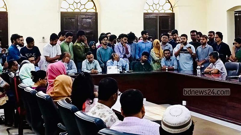 জগন্নাথে রাজনীতি নিষিদ্ধের ‘মৌখিক’ ঘোষণা