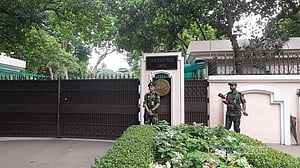 প্রধান উপদেষ্টার সঙ্গে বৈঠকে বিএনপি, জামায়াত ও এনসিপি