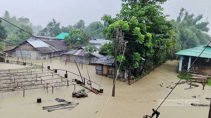 খাগড়াছড়িতে নিচু এলাকা প্লাবিত, পানিবন্দি শতাধিক পরিবার