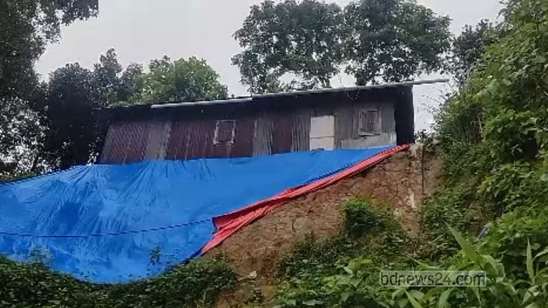 খাগড়াছড়িতে পাহাড় ধসের ঝুঁকিতে সাড়ে ৩ হাজার পরিবার