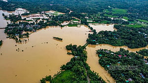 বানভাসি ৪৫ লাখ, মৃত্যু ১৩ জনের