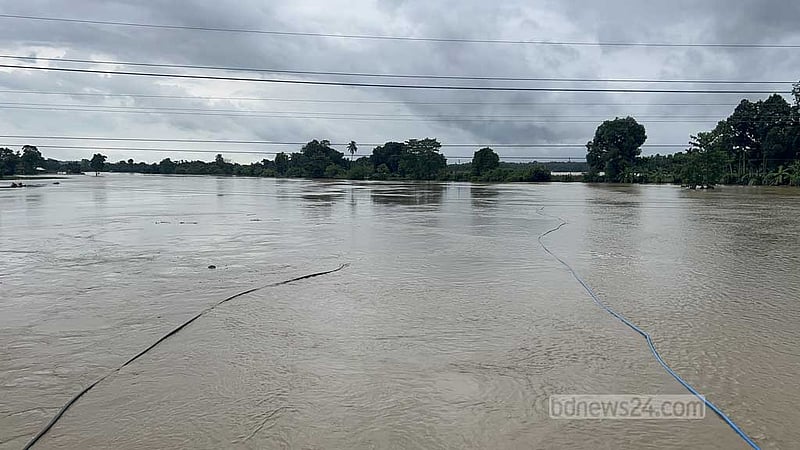 খাগড়াছড়িতে বন্যা: ডুবে আছে ৩০ গ্রাম, সাজেকে আটকা আড়াইশ পর্যটক