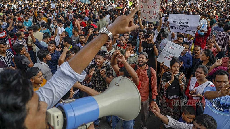 নিরাপত্তার দাবিতে শাহবাগে ‘সনাতন’ ধর্মাবলম্বীরা