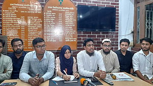 আহতদের চিকিৎসা পর্যবেক্ষণে হচ্ছে মেডিকেল টিম