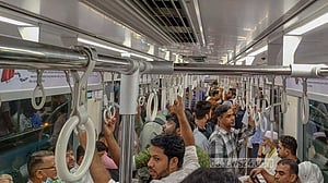 চালু হলো মেট্রোরেল