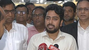 টেন মিনিট স্কুলের বিনিয়োগ পুনর্বিবেচনা করা হবে: উপদেষ্টা