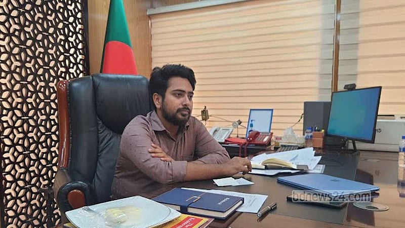 তদবির ঠেকাতে সচিবদের উপদেষ্টা নাহিদের চিঠি