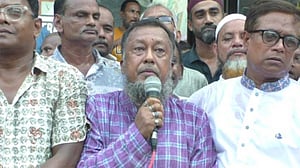 মেয়র আইভীর বাড়ির ইট খুলে নেওয়ার হুমকি বিএনপি নেতার