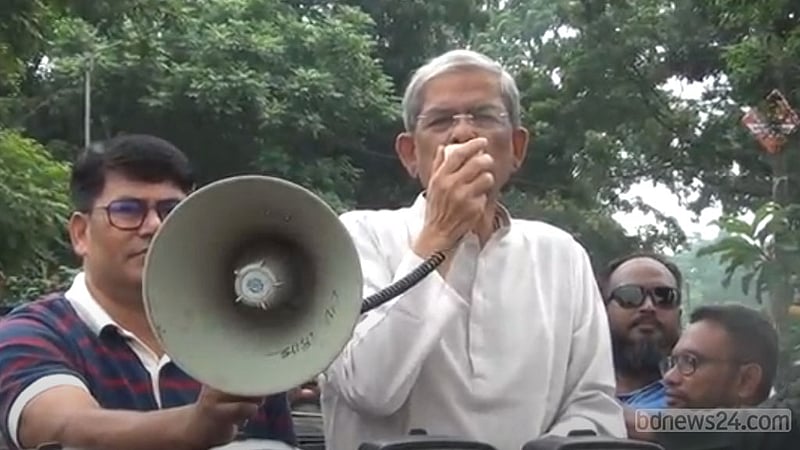 শেখ হাসিনা দেশের বাইরে গিয়েও ‘ষড়যন্ত্র’ করছেন: ফখরুল