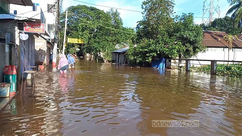 নোয়াখালীতে এখনও ২০ লাখ মানুষ পানিবন্দি