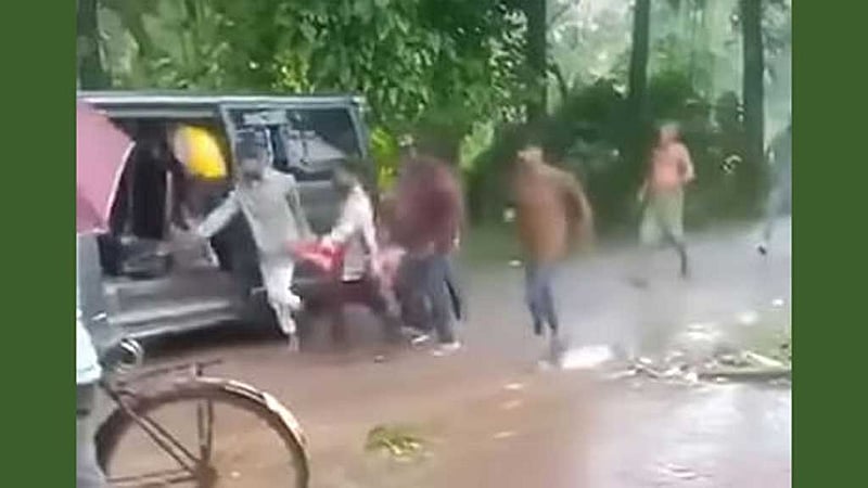 স্ত্রীকে শ্বশুরবাড়ি থেকে অপহরণের চেষ্টা ‘মামলা খাওয়া’ স্বামীর