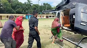 বন্যার্তদের পাশে পুলিশ, র‌্যাব, বিজিবি, কোস্ট গার্ড