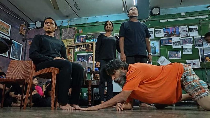 প্রাচ্যনাট স্কুল মঞ্চে আনছে 'রূপান্তর'
