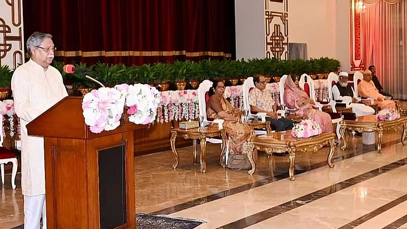 বানভাসিদের বহুমুখী সহায়তা প্রয়োজন: রাষ্ট্রপতি