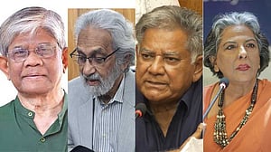 দায়িত্ব বাড়ল ৪ উপদেষ্টার, ভার আরও কমল ইউনূসের