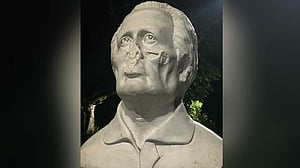 ভাস্কর্যসহ সকল শিল্পকর্মের নিরাপত্তা চায় ডুসকা