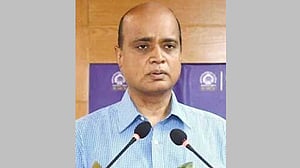 সাবেক ডিএমপি কমিশনার মাইনুল ট্যুরিস্ট পুলিশে