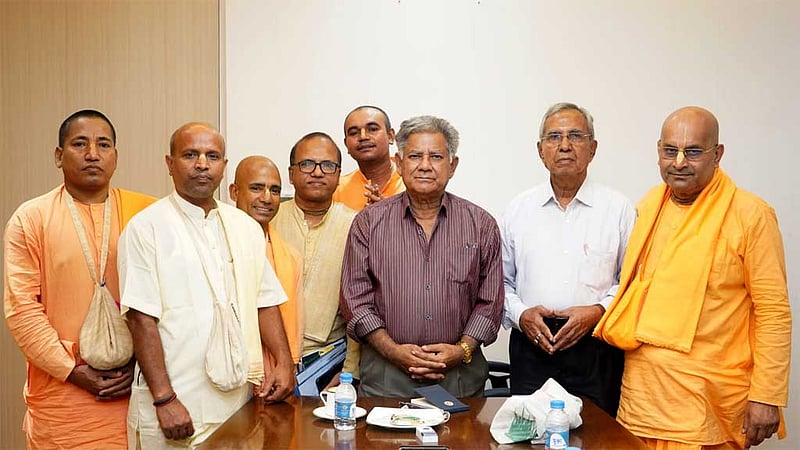 সংখ্যালঘুদের নিরাপত্তায় ‘সর্বোচ্চ’ পদক্ষেপ নেওয়া হয়েছে: স্বরাষ্ট্র উপদেষ্টা