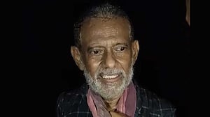 হাসপাতাল থেকে কারাগারে বিচারপতি শামসুদ্দিন মানিক